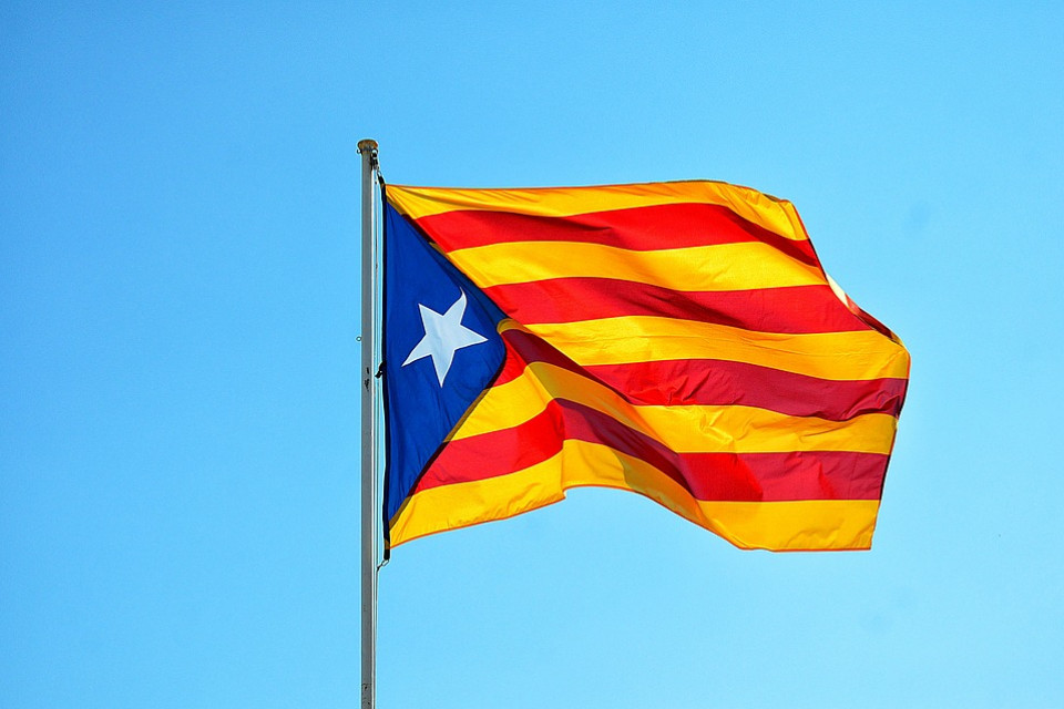 The surprising effect of camouflage in Catalonian nationalism